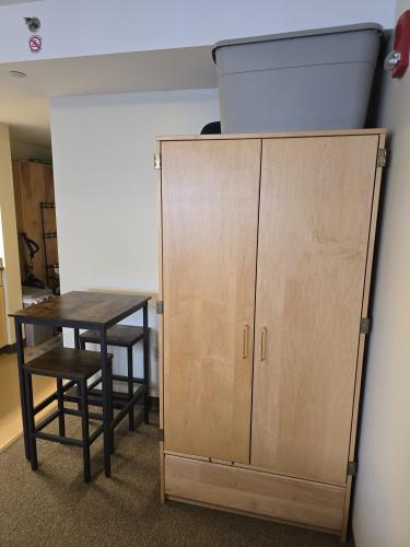 small table for 2, closet