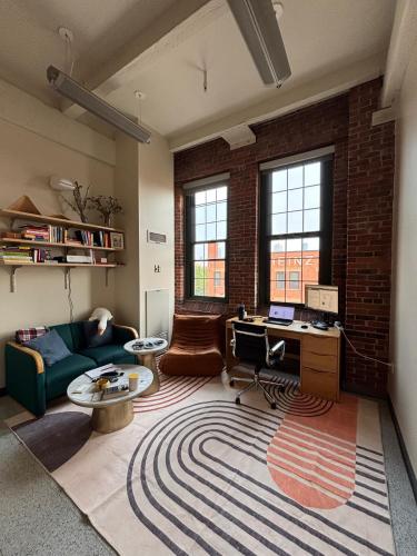 The Warehouse room #283 | Efficiency apartment | Sublicense Center
