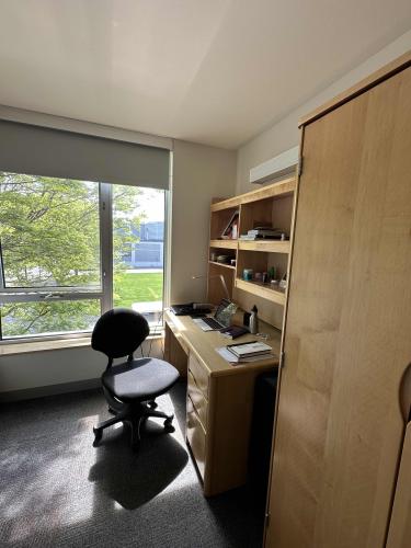 desk